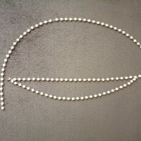 Стилен дамски колан с бели перли и верижка в златист цвят, снимка 4 - Колани - 42790882