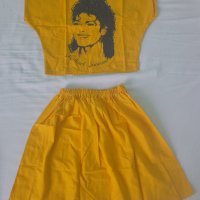 Детски комплект пола и блузка, снимка 1 - Антикварни и старинни предмети - 39556535
