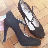 Дамски черни обувки, снимка 1 - Дамски ежедневни обувки - 30526964