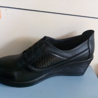Дамски обувки , снимка 3 - Дамски ежедневни обувки - 30185609
