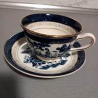Японски костен порцелан, колекционерска чаша, снимка 1 - Антикварни и старинни предмети - 40761156