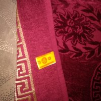 Червена хавлиена кърпа Versace, снимка 6 - Хавлиени кърпи - 30274390