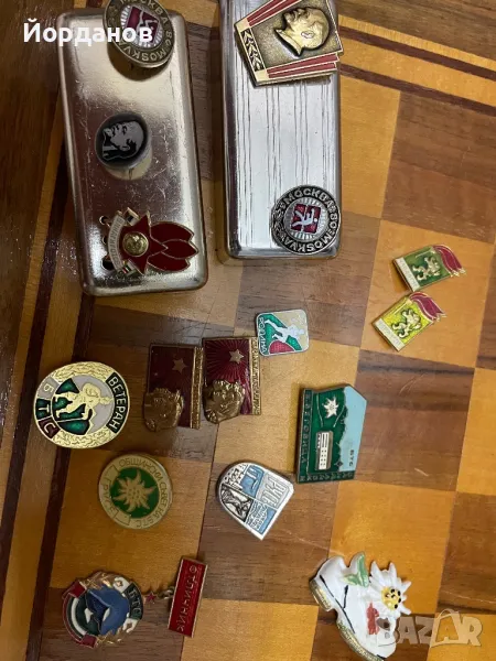 Стари значки, снимка 1