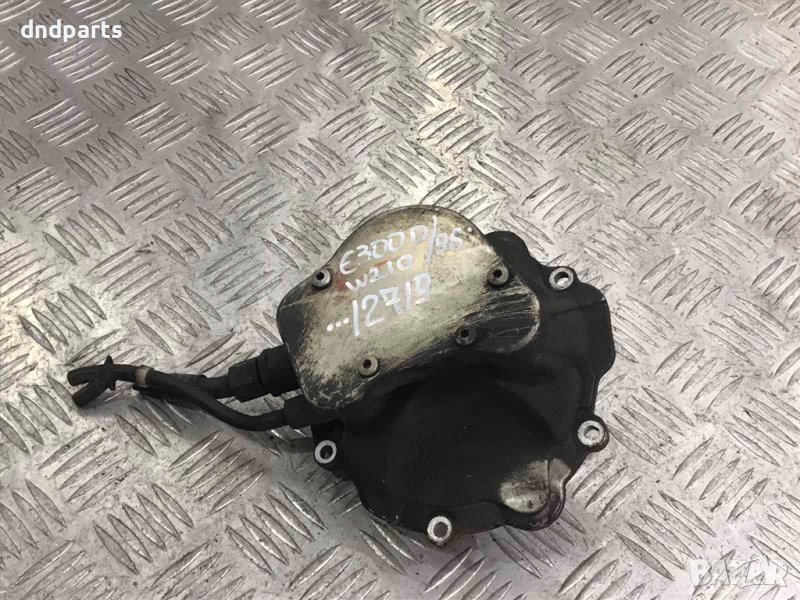  Вакуум помпа Mercedes E300,W210,1999г., снимка 1