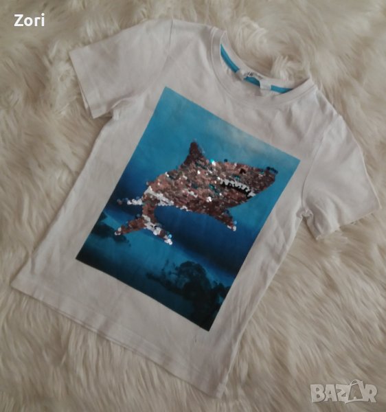 Бяла тениска с щампа акула от обръщащи се пайети, снимка 1