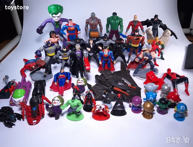 Над 40 Екшън фигурки / играчки Батман Спайдърмен и др, снимка 1