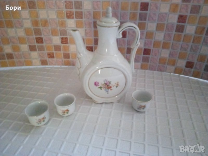 Стар порцеланов к-т за ракия, снимка 1