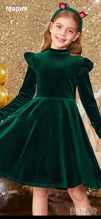 Детска рокля зелено кадифе, снимка 1