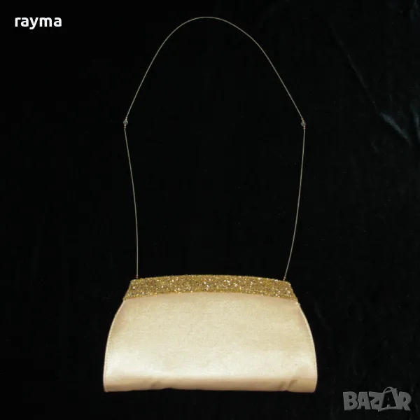 Италианска малка сатенена чанта стил клъч златист цвят , снимка 1