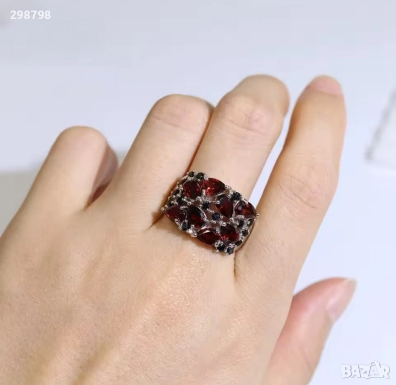 Сребърен пръстен от естествен Гранат и черен шпинел, снимка 1