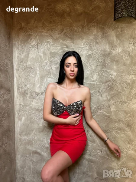 Червена рокля с панделка, снимка 1
