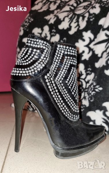 Черни боти, снимка 1