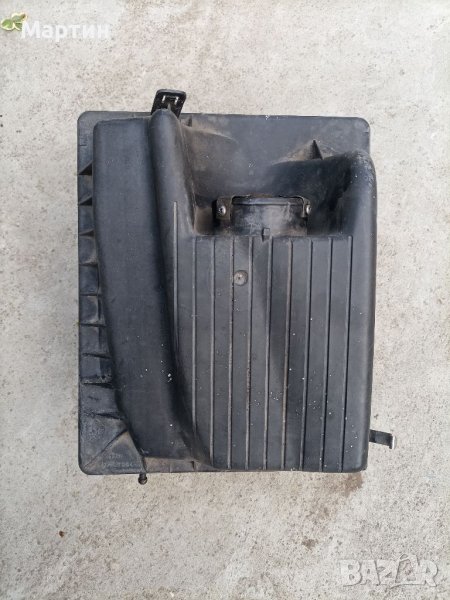 Долната част на корпуса за въздушният филтър за Опел Астра Г -бензин,1600 кубика,101 к.с., снимка 1