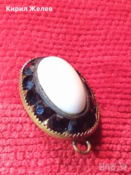 РЕТРО БРОНЗ МЕДАЛЬОН с ГРАНАТИ и БЯЛ КАМЪК АРТ ДЕКО ПЕРИОД 10023, снимка 1