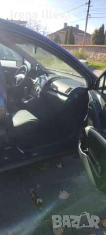 Продавам Toyota Corolla verso, снимка 18 - Автомобили и джипове - 52433793