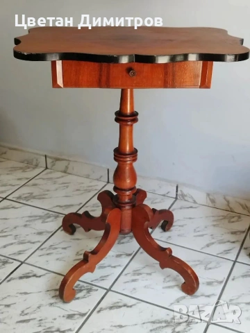 Винтидж дървена помощна масичка с чекмедже  За игра на шах , снимка 6 - Антикварни и старинни предмети - 54135836