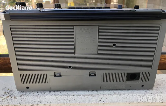 SANYO M-9940K-SILVER-Оригинален японски радиокасетофон., снимка 8 - Радиокасетофони, транзистори - 55929273