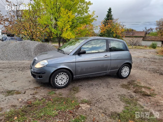 Продавам Ланчия Ипсилон 1.2 Бензин 60 к.с 2004 год *Климатик *