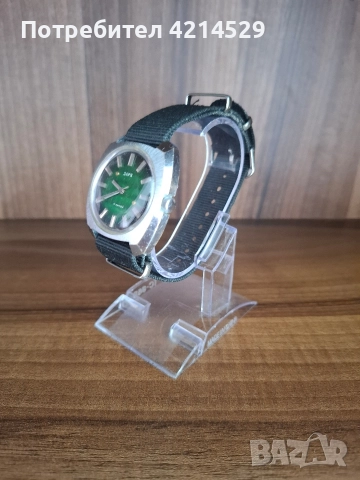 Съветски мъжки часовник, снимка 3 - Антикварни и старинни предмети - 52787854