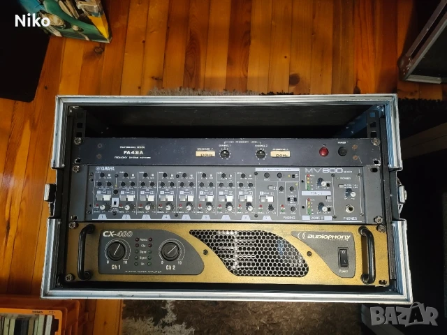 професионален кейс- усилвател, смесител, kросоувър, снимка 1