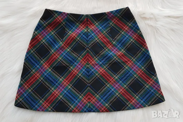 Дамска карирана пола ZARA S-M, снимка 2 - Поли - 48134519