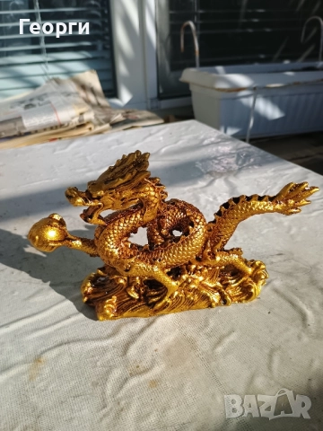 Статуетка дракон