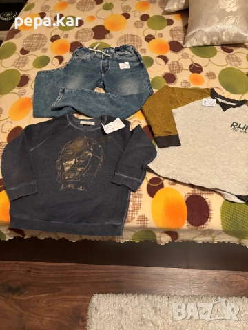 Дънки маркови 140 и блузи ватирани 128, снимка 2 - Детски пуловери и жилетки - 51768481