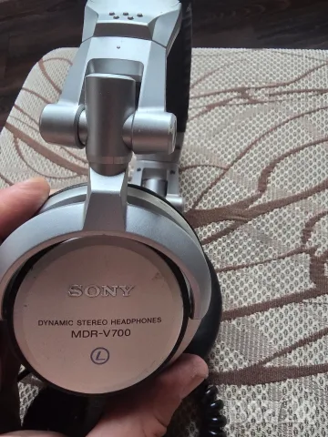 Продавам слушалки Sony MDR 700, снимка 3 - Слушалки и портативни колонки - 55780011