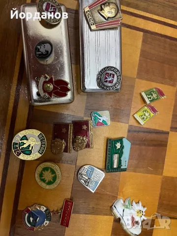 Стари значки, снимка 1
