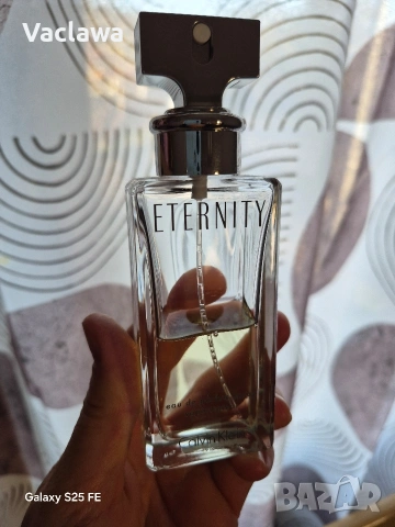Calvin Klein Eternity Eau de Parfum за жени 50 мл, снимка 3 - Дамски парфюми - 53975395