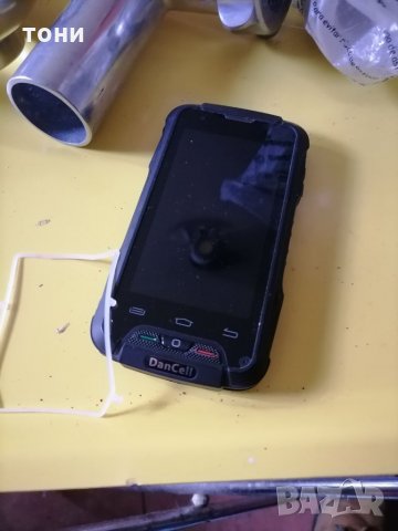  Смартфон DANCEL, снимка 3 - Телефони с две сим карти - 32122234