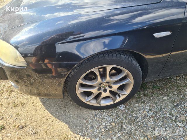 Алфа 147 1.6 BlackLine, снимка 9 - Автомобили и джипове - 37935606