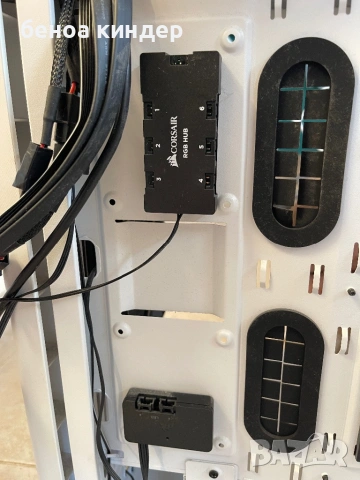 кутия Corsair 275R white, снимка 2 - Захранвания и кутии - 54310201