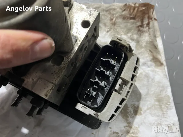 Модула на ABS за Toyota Corolla Verso 2003 г., снимка 3 - Части - 48272741