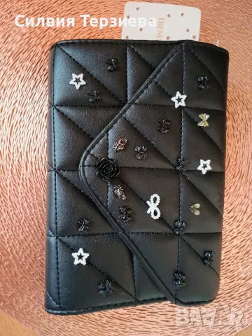 Чисто нова бутикова дамска малка чанта, снимка 3 - Чанти - 49825454