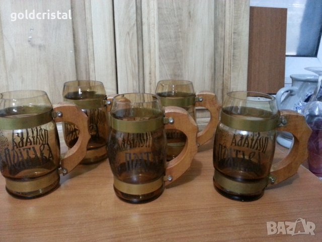 Стъклени халби за бира Полтава с дървени дръжки 