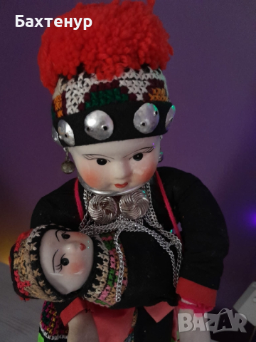 красива кукла със бебе 