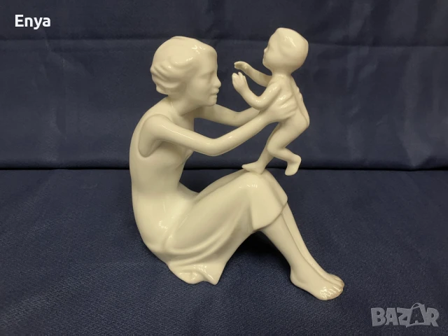 Статуетка порцеланова "Майка с дете", снимка 2 - Статуетки - 51164985