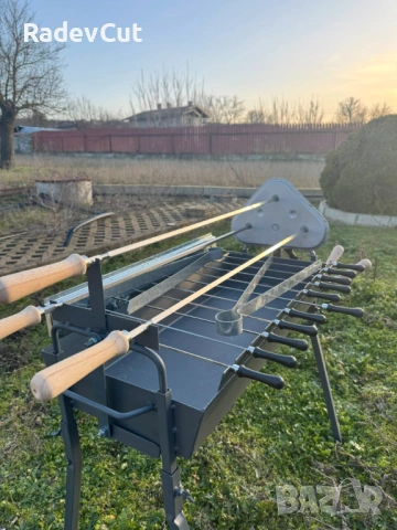 Гръцко барбекю на дървени въглища - Сувла, Сувлаки, Въртящ грил