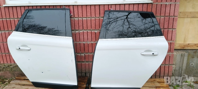 Продавам оборудвани оригинални врати за Volvo xc 60 2008-2017. ., снимка 4 - Части - 52793483