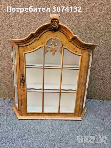 Витрина за стена с интарзия (големият размер)