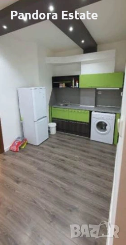 Продава двустаен апартамент в кв. Толстой 