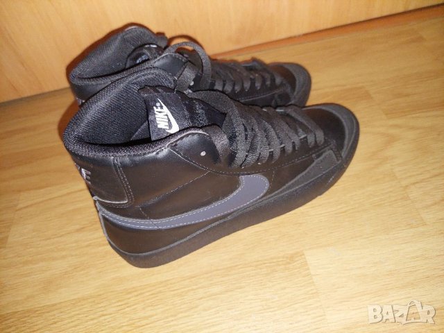 Нови кецове Nike, снимка 4 - Кецове - 38649639