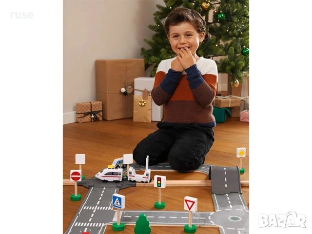 НОВИ! Дървена писта 4м с 3 дървени коли Градски улици, снимка 5 - Коли, камиони, мотори, писти - 54220428