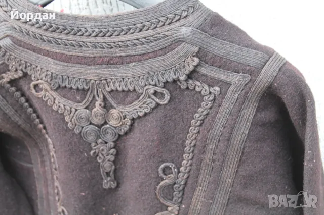 Черен вълнено   елече с гайтани, снимка 15 - Антикварни и старинни предмети - 50404210