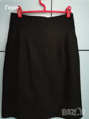 Дамска черна зимна пола