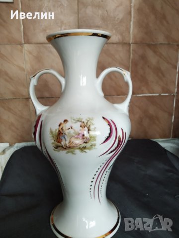 барокова порцеланова ваза с дръжки, снимка 4 - Антикварни и старинни предмети - 29986684