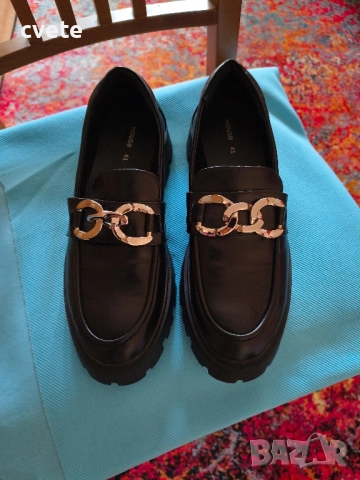 Дамски модерни обувки