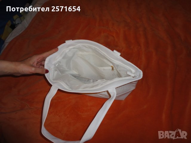 бяла ,голяма ,чисто нова дамска чанта, снимка 3 - Чанти - 31236546