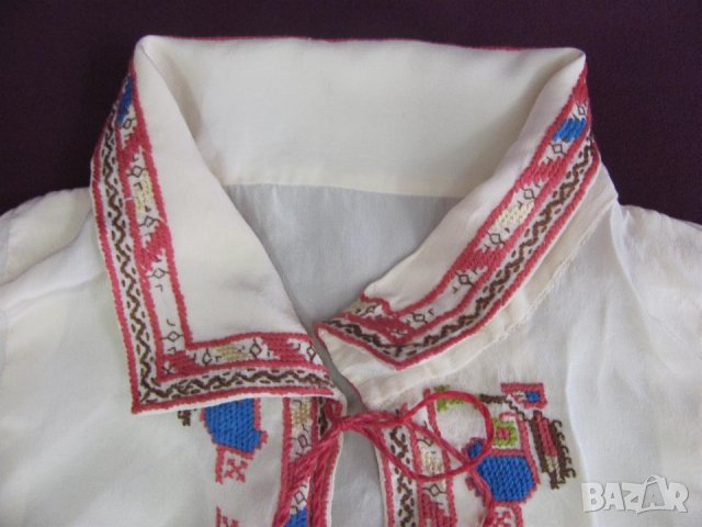 Стара Ръчно Бродирана Копринена Женска Риза, снимка 3 - Антикварни и старинни предмети - 36590517